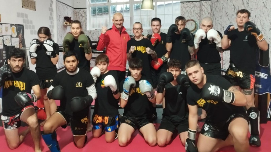 Las promesas del boxeo de Bertamiráns se miden ante un club pontevedrés