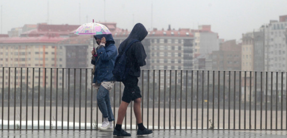 Alerta amarilla por lluvias fuertes este sábado en varias zonas de A Coruña