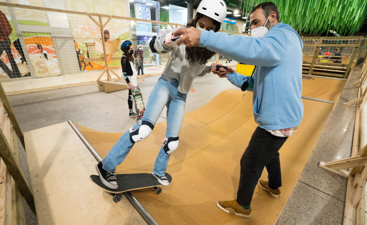 Skate Escola: achegar a monopatinaxe ao alumnado compostelán