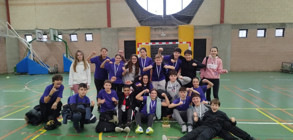 Boqueixón acoge la última fase de los Torneos de Nadal Punto Gal de fútbol gaélico