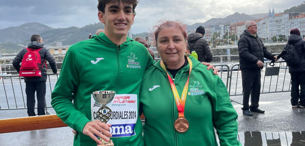 El Ames Atletismo celebra su primera medalla nacional con récord incluido