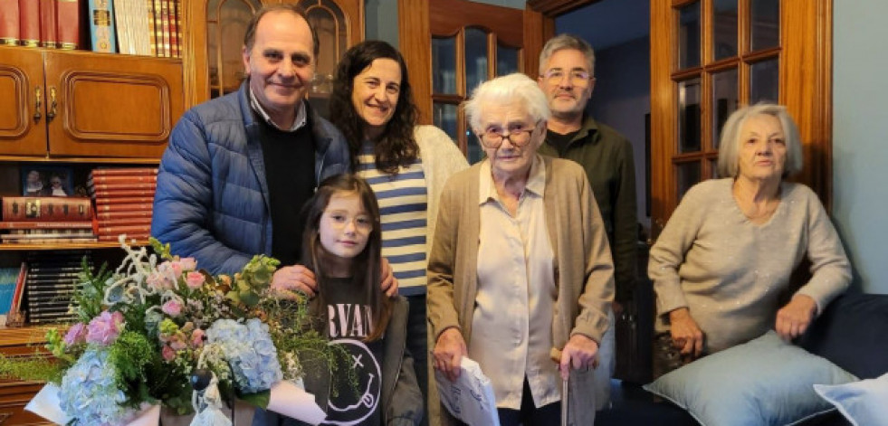 Consolación, la abuela de Galicia, celebra sus 111 años en Cambre