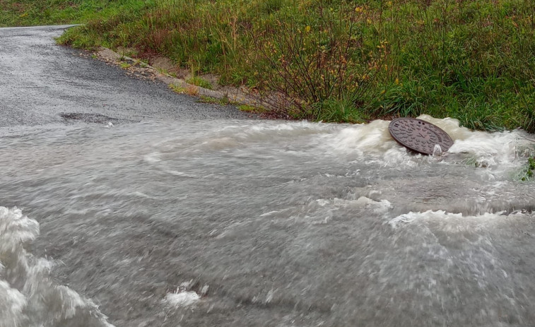 Denuncian inundaciones y abandono vecinal en Combarro