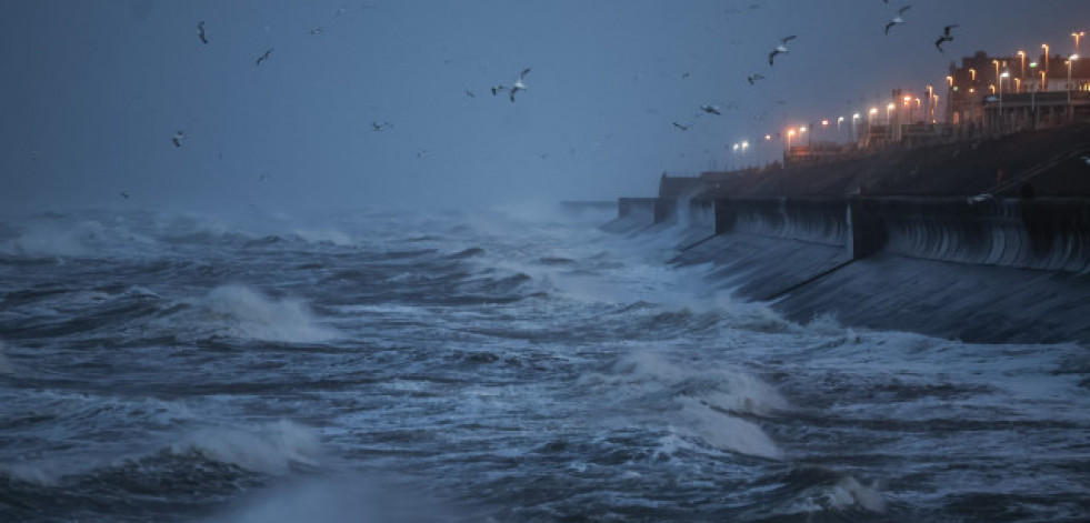 El temporal Éowyn azota Irlanda con rachas de viento de hasta 180 kilómetros por hora