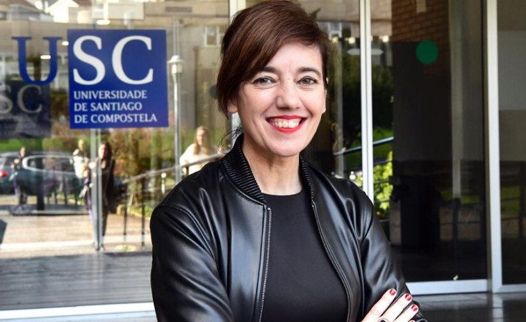 Marta Lois toma posesión como decana da facultade de Políticas da USC