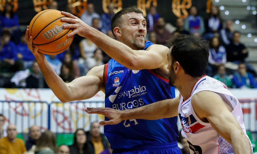 El capitán del Monbus Obradoiro Álvaro Muñoz: "Brodziansky no siente la presión"