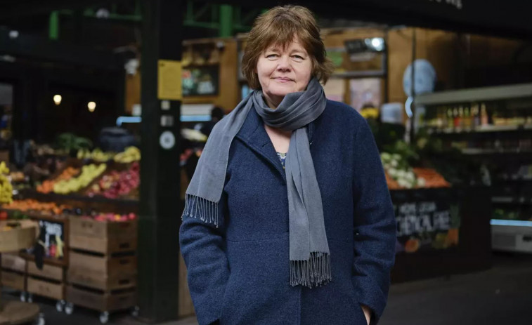 Que fai a mundialmente recoñecida arquitecta Carolyn Steel no mercado de Abastos?