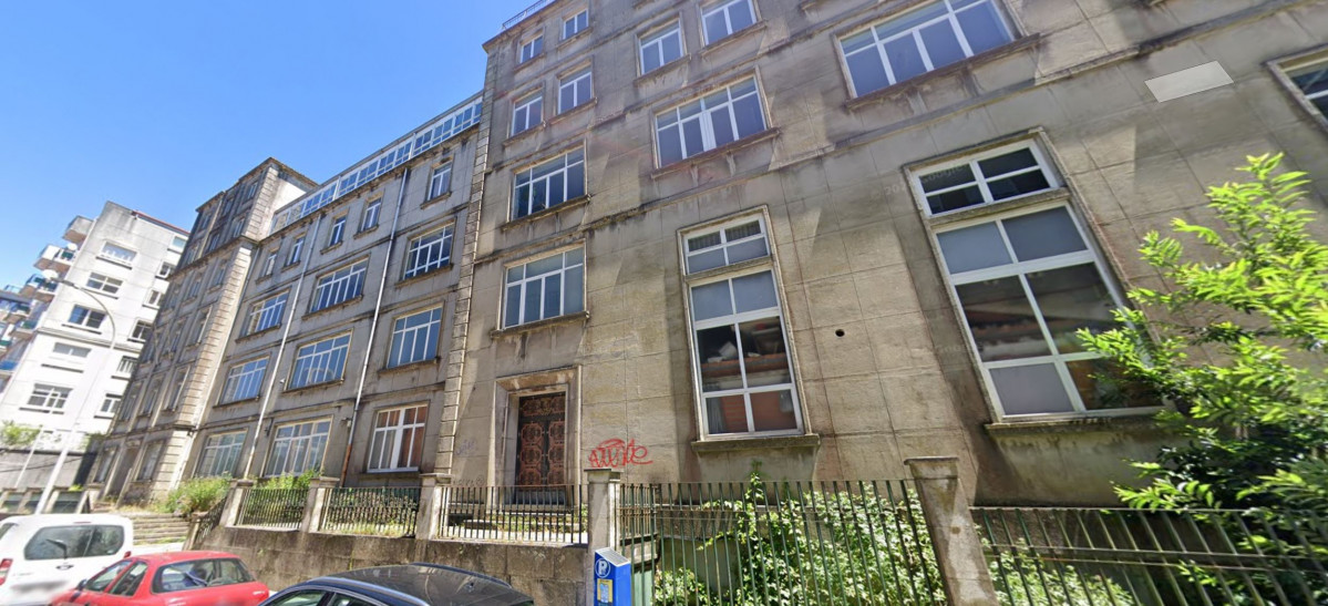 Antiguo edificio del Peleteiro