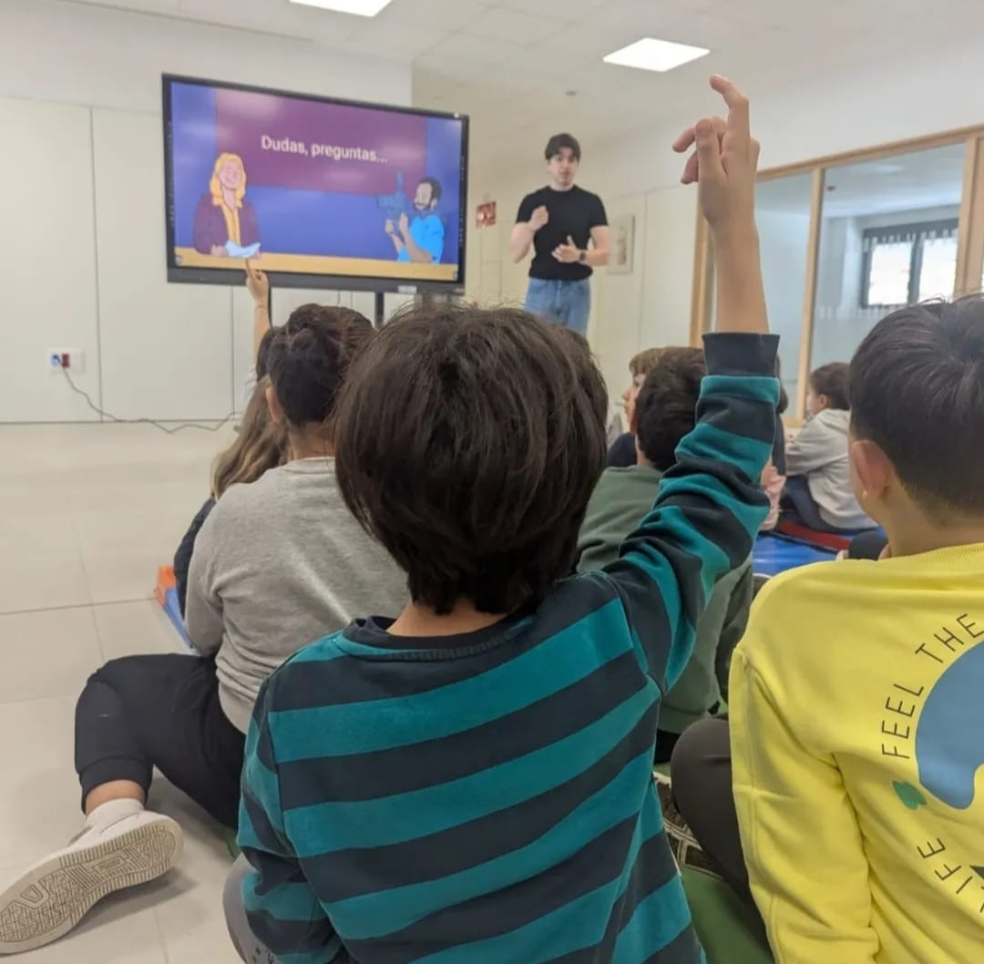 Momento do faladoiro celebrado no centro educativo de Ames