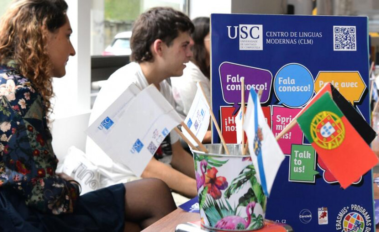 Practica idiomas en Santiago: la USC ofrece sesiones de conversación y exámenes DELF