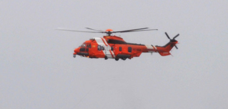 Naufraga un pesquero gallego cerca de las Azores y rescatan a sus 11 tripulantes