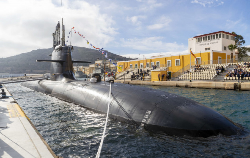 El submarino “Isaac Peral” llega este viernes a Galicia siguiendo su primera navegación
