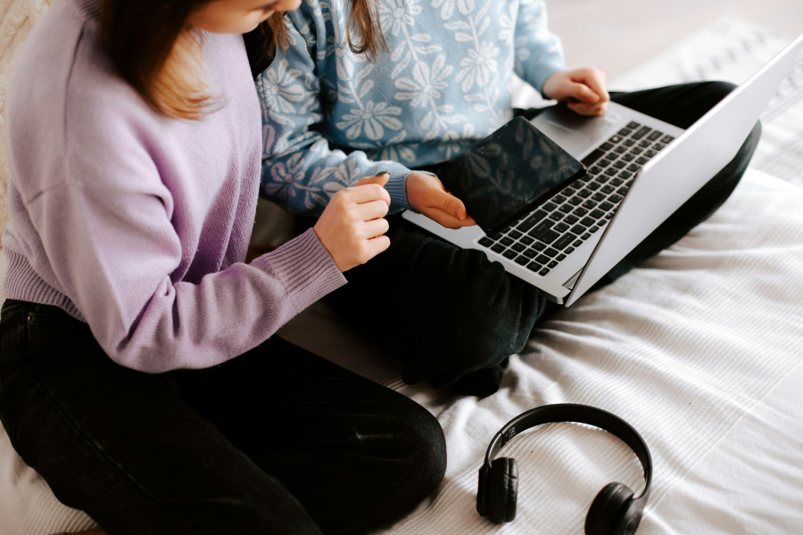 ¿Están seguros tus hijos online? Diez claves contra los riesgos digitales que afrontan los menores