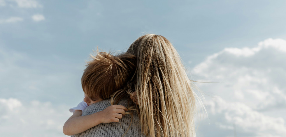 El cariño de la madre durante la infancia moldea la personalidad y el éxito a largo plazo