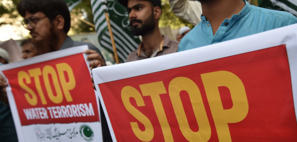 Pakistán acusa a la India de planear ataques tras la masacre terrorista en Cachemira