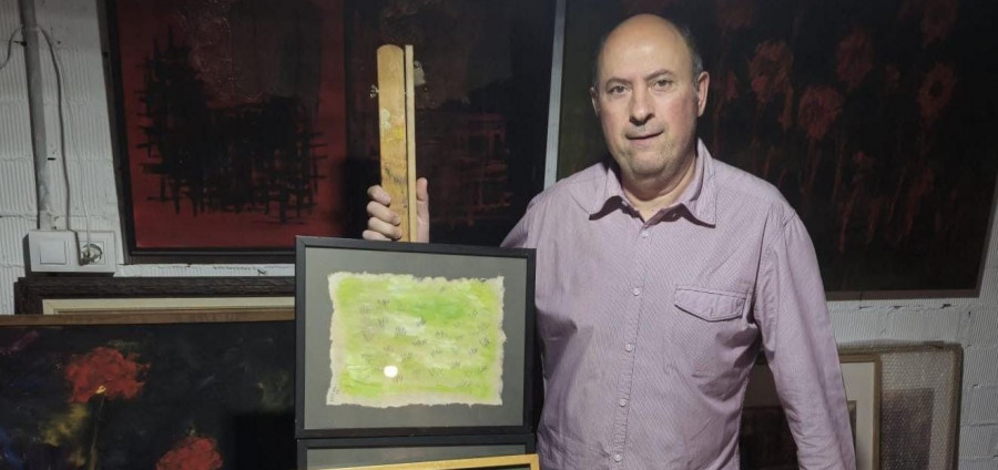 Xurxo Ameneiro expón as pinturas do seu pasado, presente e futuro creativo no Centro Empresarial do Tambre