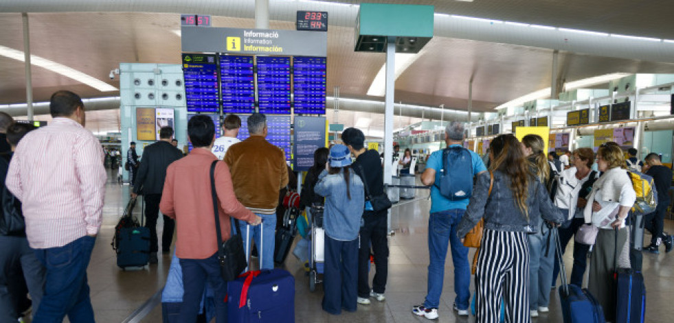 Aena extiende el horario en algunos aeropuertos para atender las operaciones reprogramadas