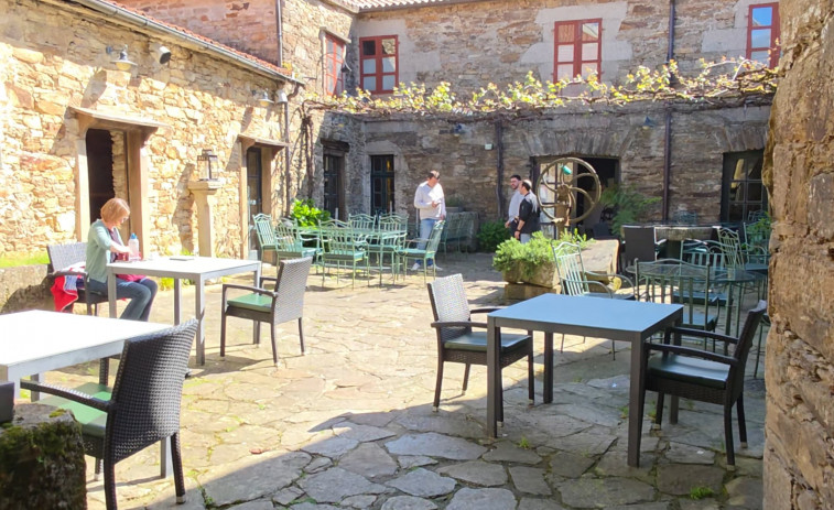 O Sendeiro, el restaurante compostelano donde la calma y el producto local se saborean como en ningún otro sitio