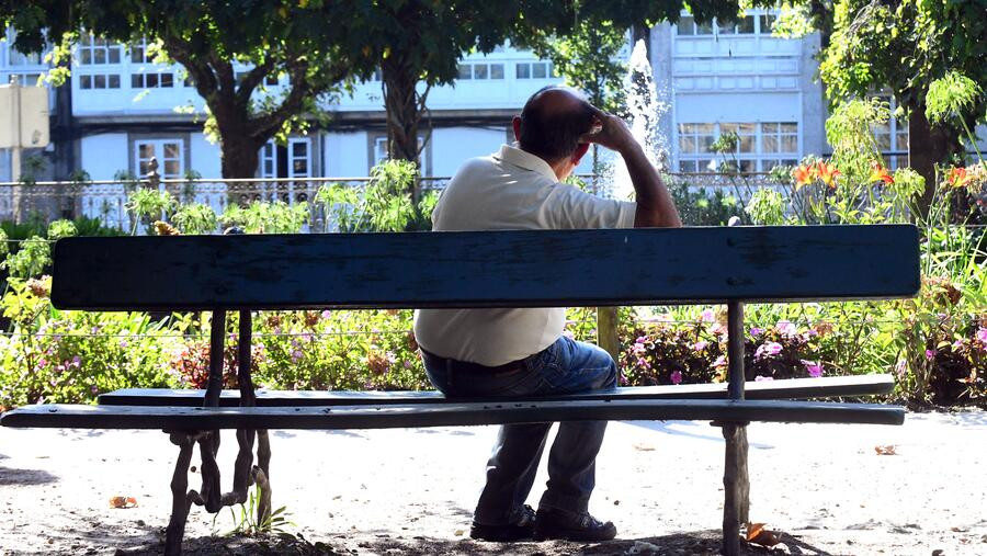 La USC ofrece apoyo emocional gratuito y personalizado a mayores de 50 años en momentos difíciles