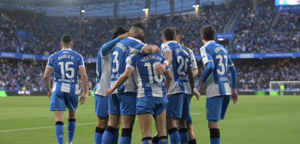 El Deportivo sella la permanencia con la magia de Yeremay (5-1)