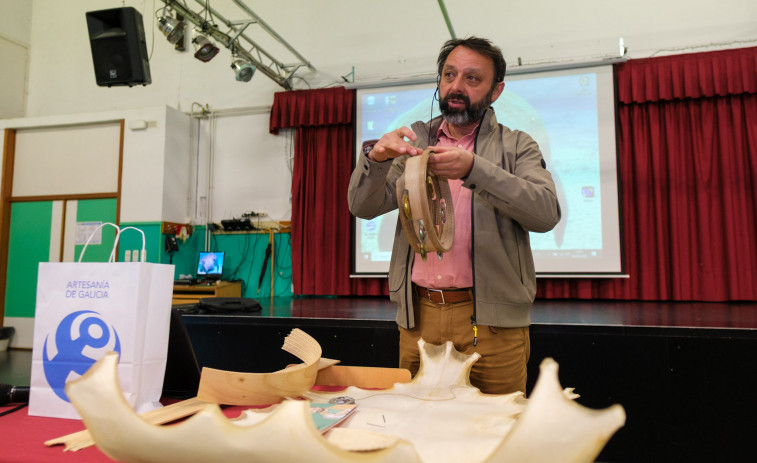 A Xunta achega a artesanía galega á infancia co proxecto ‘Artesanía na Escola’