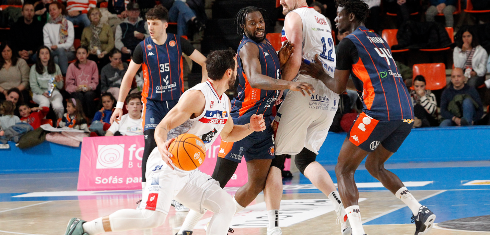 Crónica | El Obradoiro se asegura el factor cancha para los playoffs con una victoria en el último partido de liga