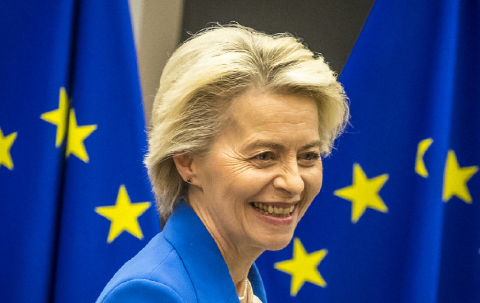 Bruselas justifica por agenda que Von der Leyen tomara un avión para volar 200 kilómetros