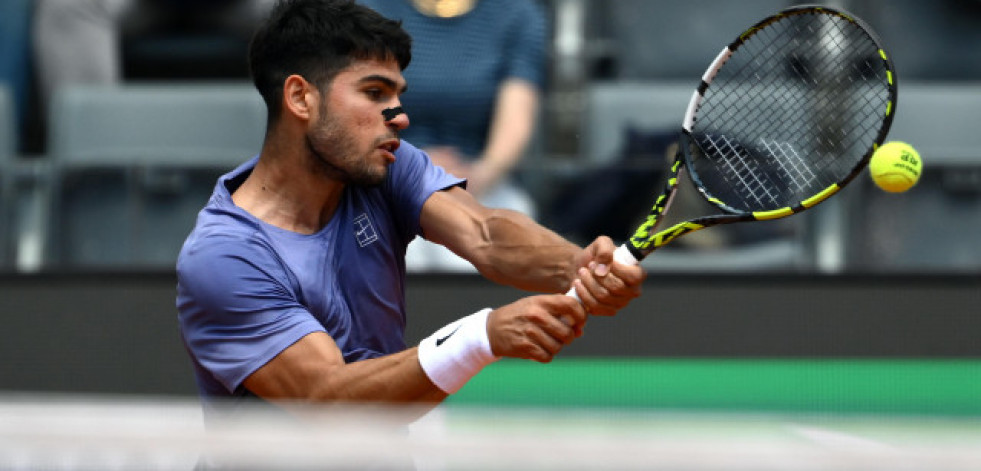 Alcaraz doblega la potencia de Khachanov