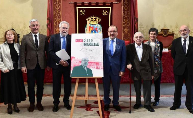 La Cátedra Otero Pedrayo arranca su andadura con la concesión de la Insignia de Oro a Manuel Lourenzo