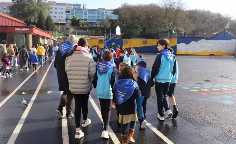 Alumnado de La Salle recibe formación acerca de la menstruación por parte de estudiantes de Enfermería de la USC