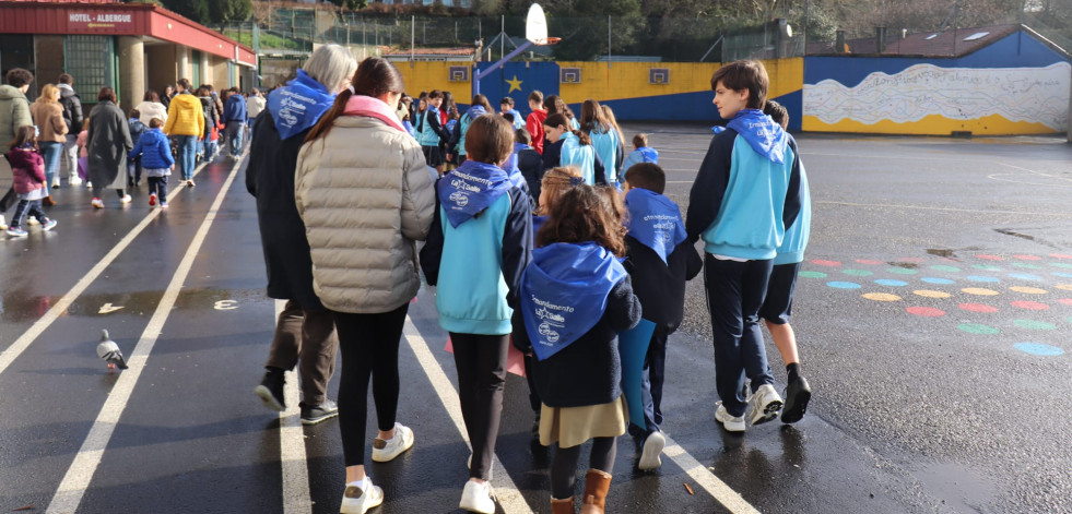 Alumnado de La Salle recibe formación acerca de la menstruación por parte de estudiantes de Enfermería de la USC