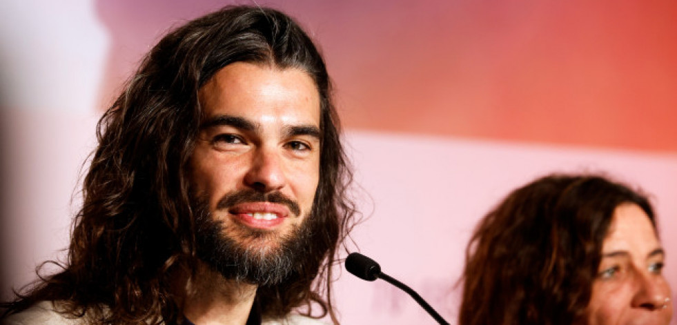 Oliver Laxe compite en Cannes con 'Sirat', un filme que invita a 
