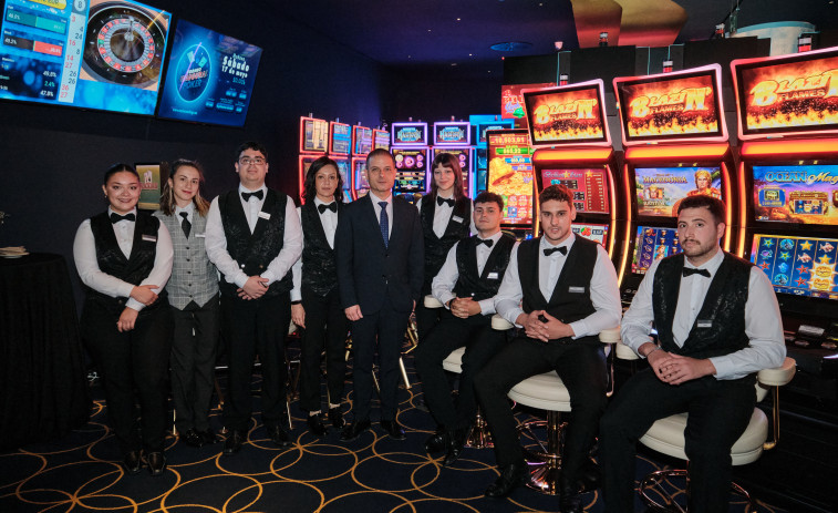 El Casino Santiago celebra su inauguración oficial con un evento multitudinario