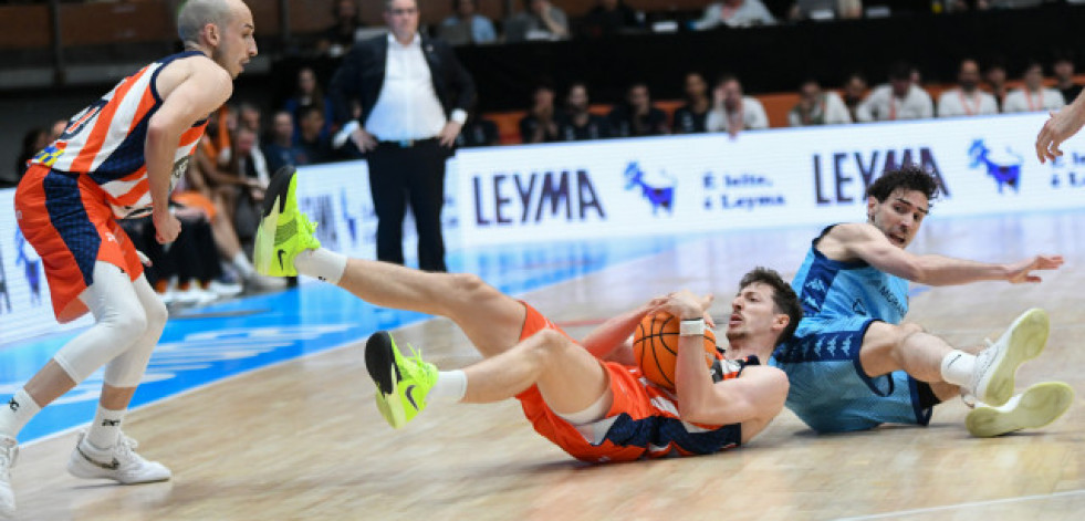El Leyma Coruña deja sin merienda a su afición (91- 104)