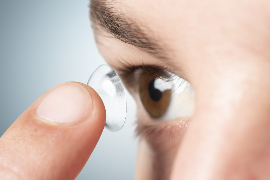 Innovación en optometría: lentes de contacto infrarrojas con visión nocturna integrada