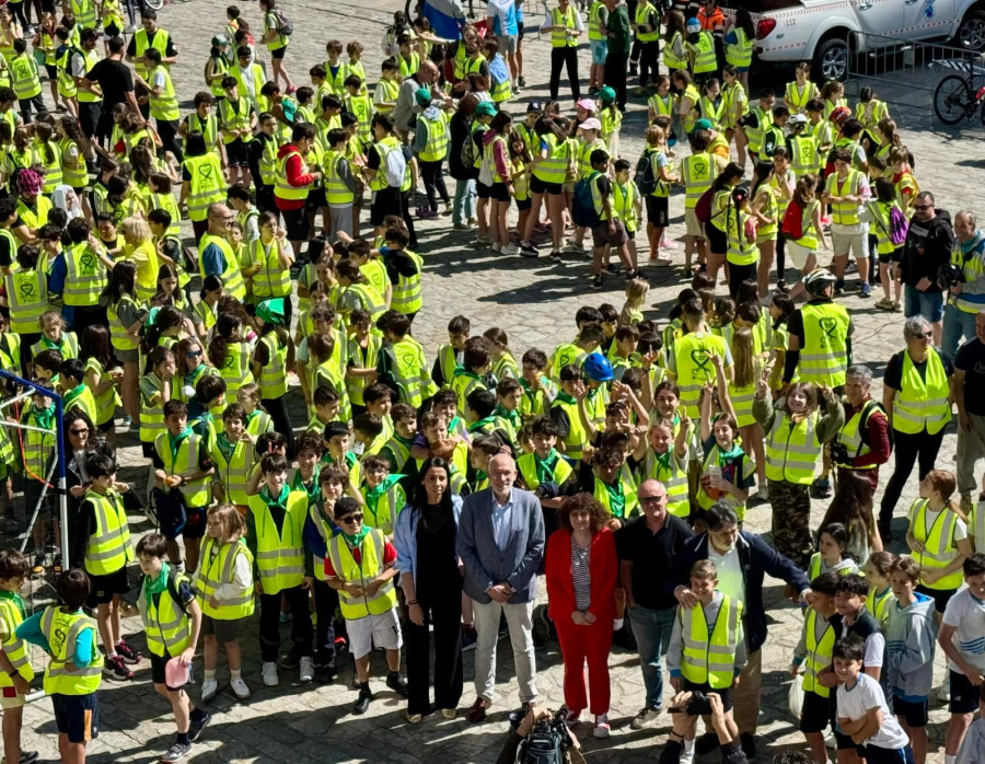 Máis de 450 escolares participan na Marcha Ciclista organizada polo departamento de Educación Viaria da Policía Local
