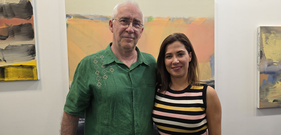 Xaquín Chaves debuxa a memoria na galería Dupla de Compostela