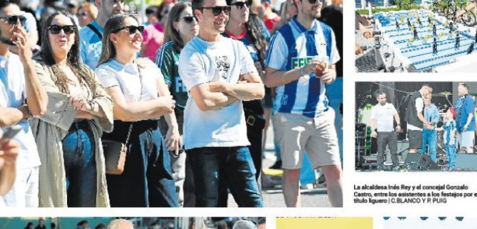 Fin de fiesta blanquiazul  en la explanada de Riazor