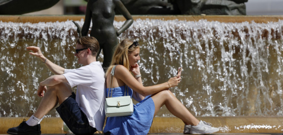 Los españoles gastarán en sus vacaciones 1.763 euros, un 15% menos que la media europea