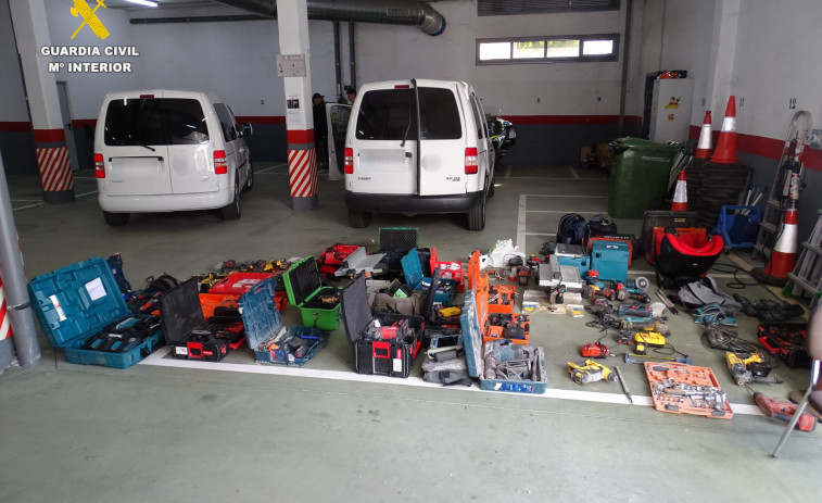 Detenidos en Milladoiro los integrantes de un grupo criminal que robó herramientas en vehículos comerciales por toda Galicia