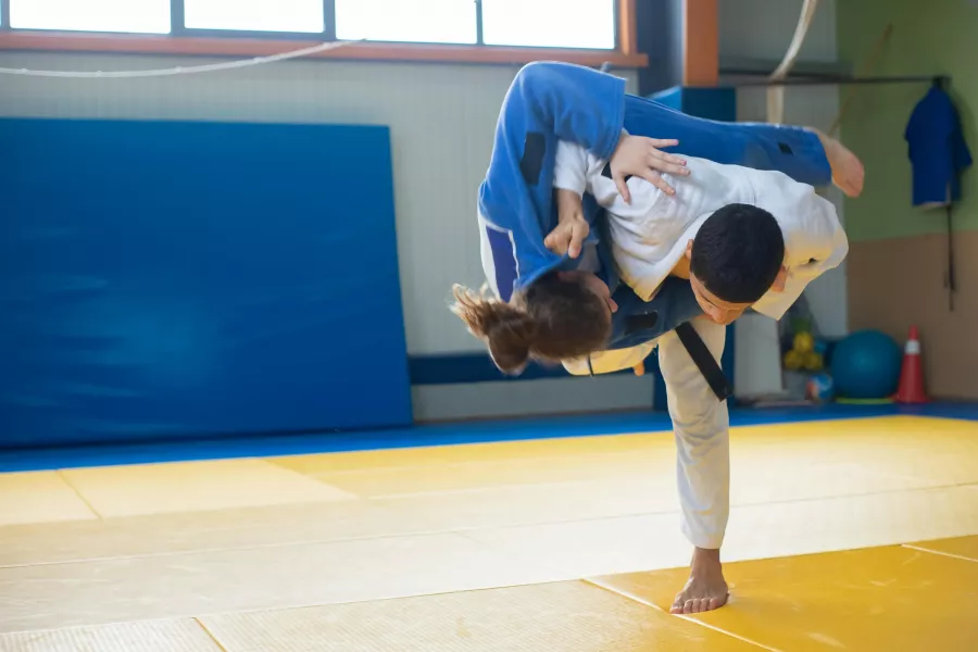 Boqueixón acoge el VIII Trofeo de Primavera Kumi Kata con más de 250 jóvenes judocas