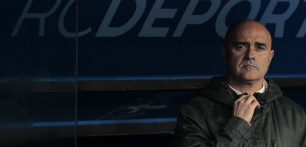 OFICIAL / Óscar Gilsanz deja de ser entrenador del Deportivo