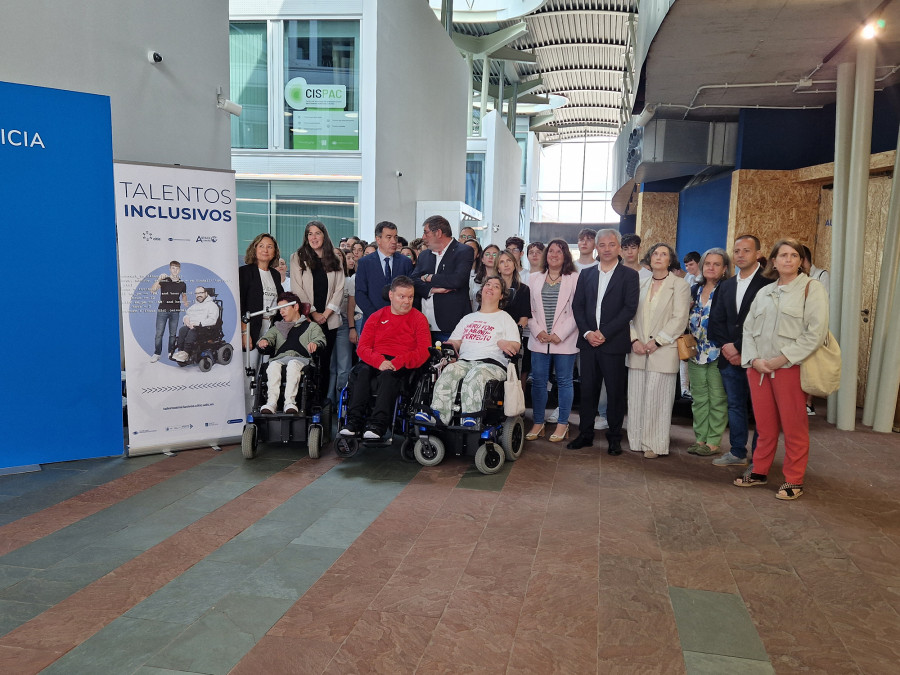 Más de 450 personas celebraron este jueves en Santiago la clausura de la V edición de Talentos Inclusivos, con 59 soluciones tecnológicas para la discapacidad