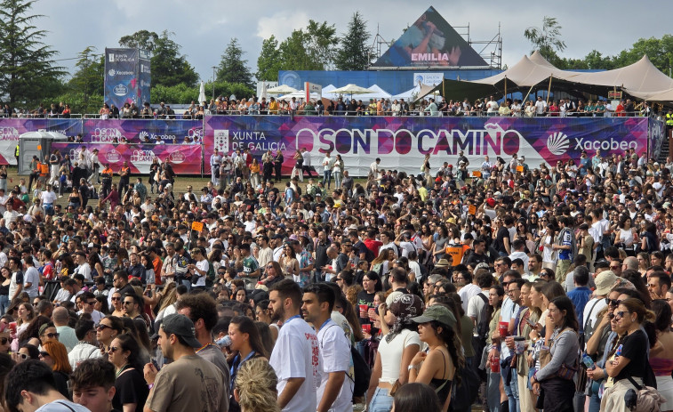 O Son do Camiño brilla en una ecléctica y mucho más multitudinaria segunda jornada