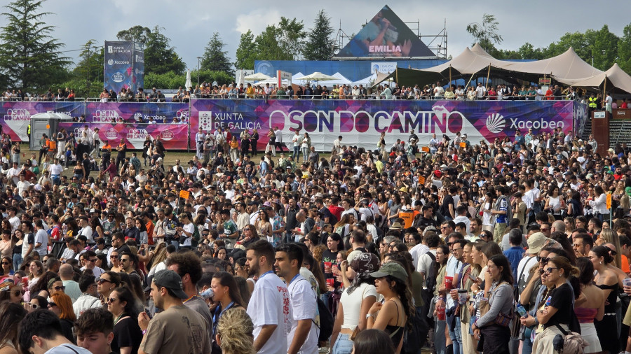 O Son do Camiño brilla en una ecléctica y mucho más multitudinaria segunda jornada