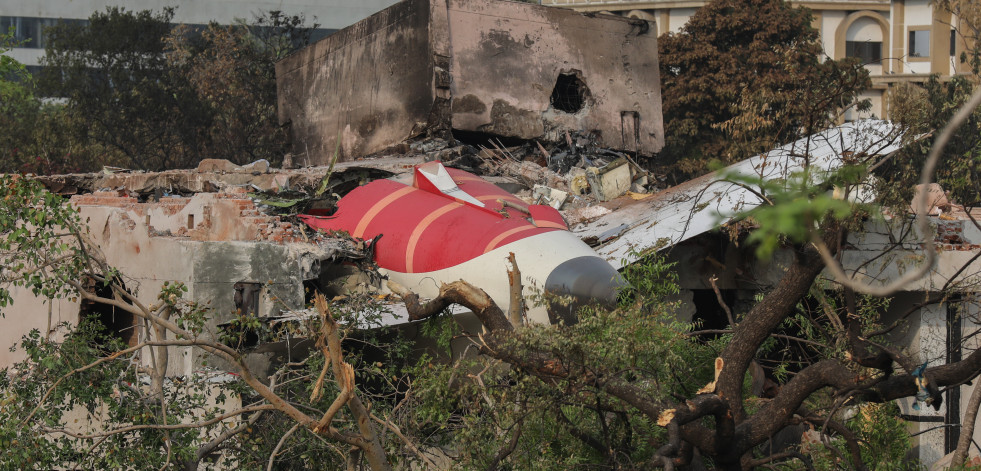El accidente de avión de la India supera los 270 muertos