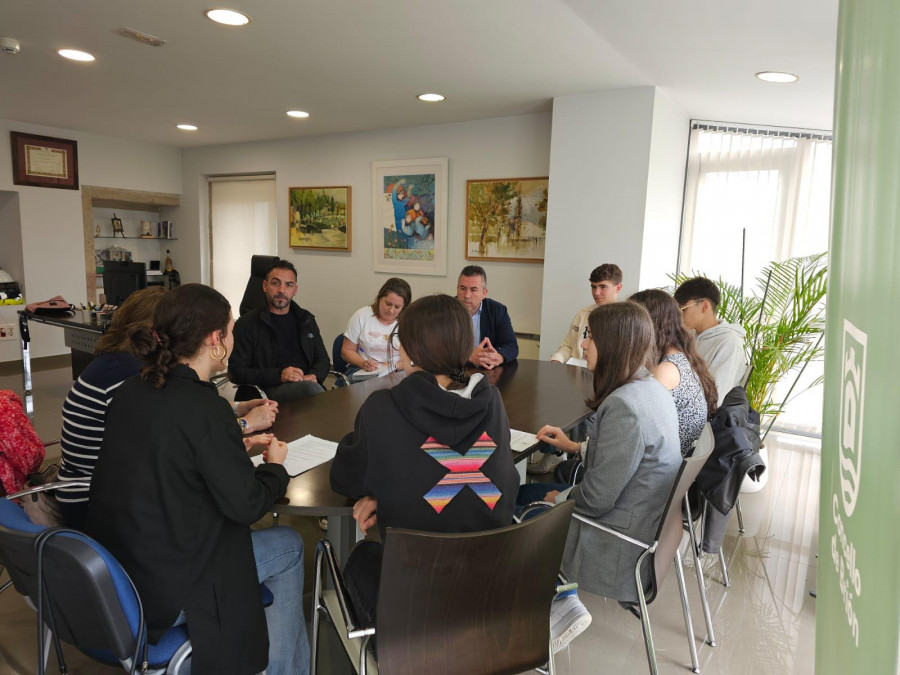 O alumnado do IES de Brión propón recuperar un local no Montebalado como punto de encontro xuvenil