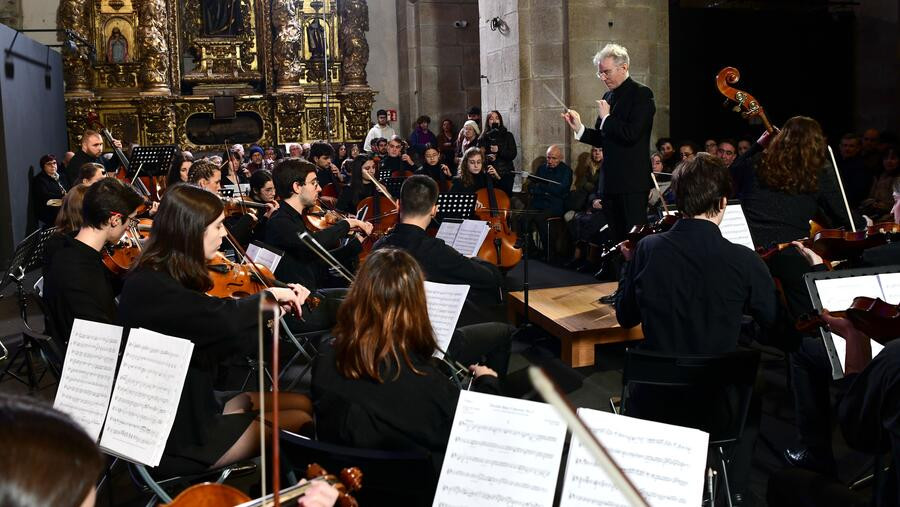 La Orquesta y el Coro de la Universidad de Santiago ofrecen este sábado un concierto gratuito