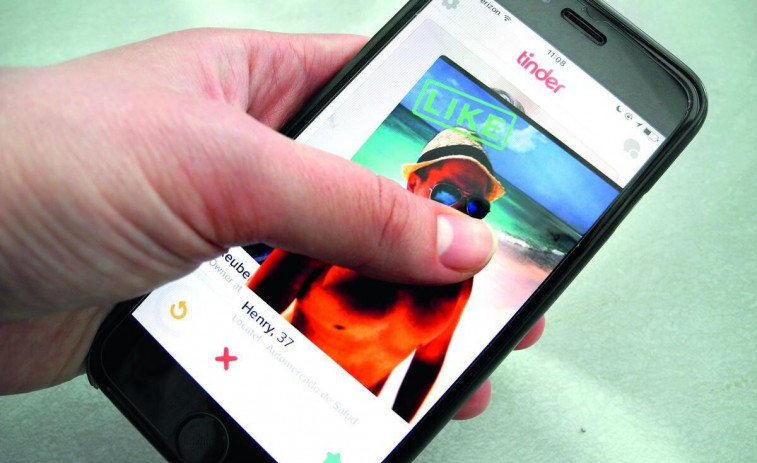 Una mujer denuncia que fue drogada y abusada sexualmente por un hombre que conoció en Tinder