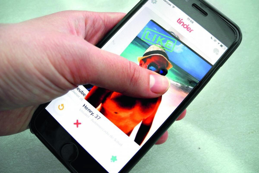 Una mujer denuncia que fue drogada y abusada sexualmente por un hombre que conoció en Tinder